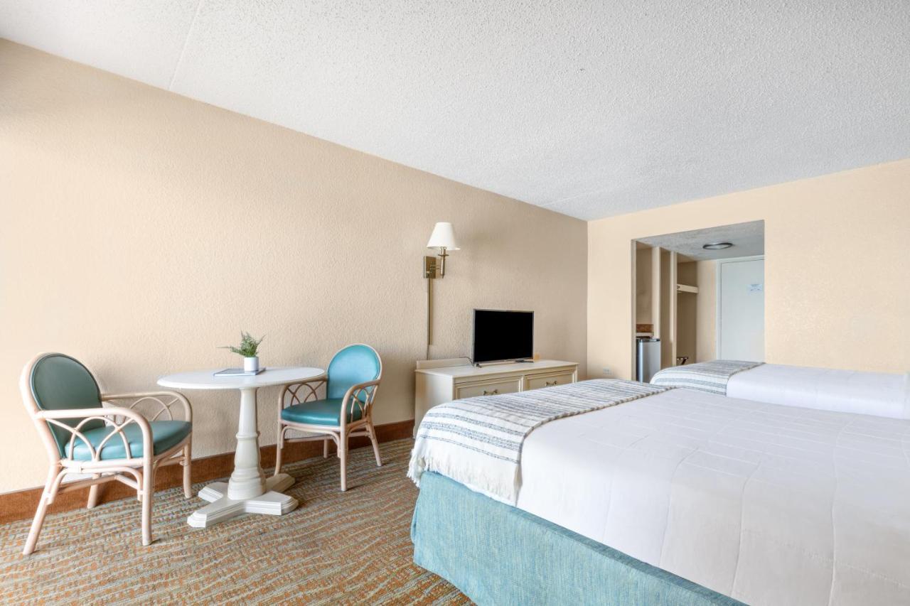 Sandcastle Oceanfront Resort At The Pavilion Myrtle Beach Exterior photo